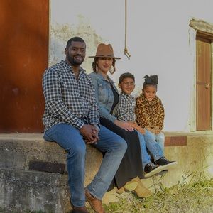 Meet your Posher, Emilee